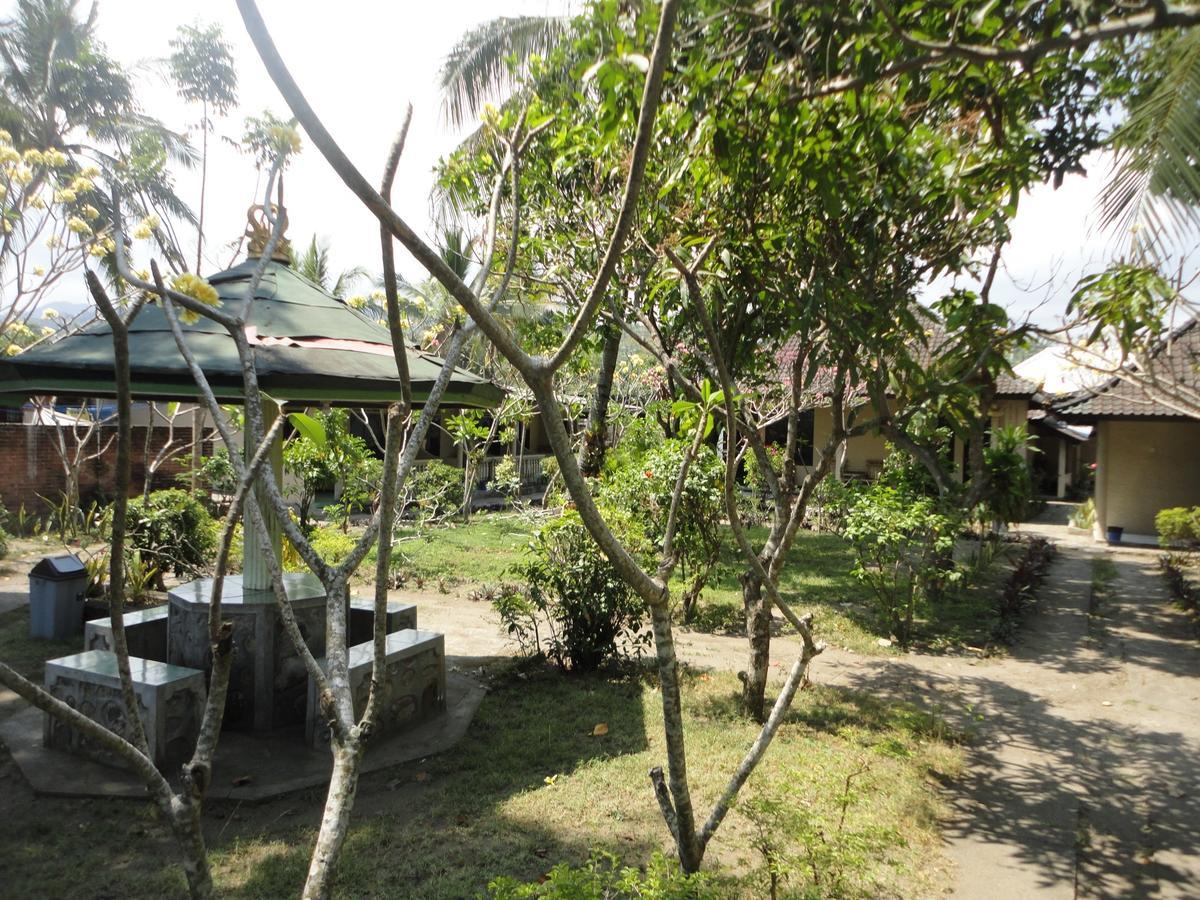 Pakuna Beach Senggigi Exterior photo
