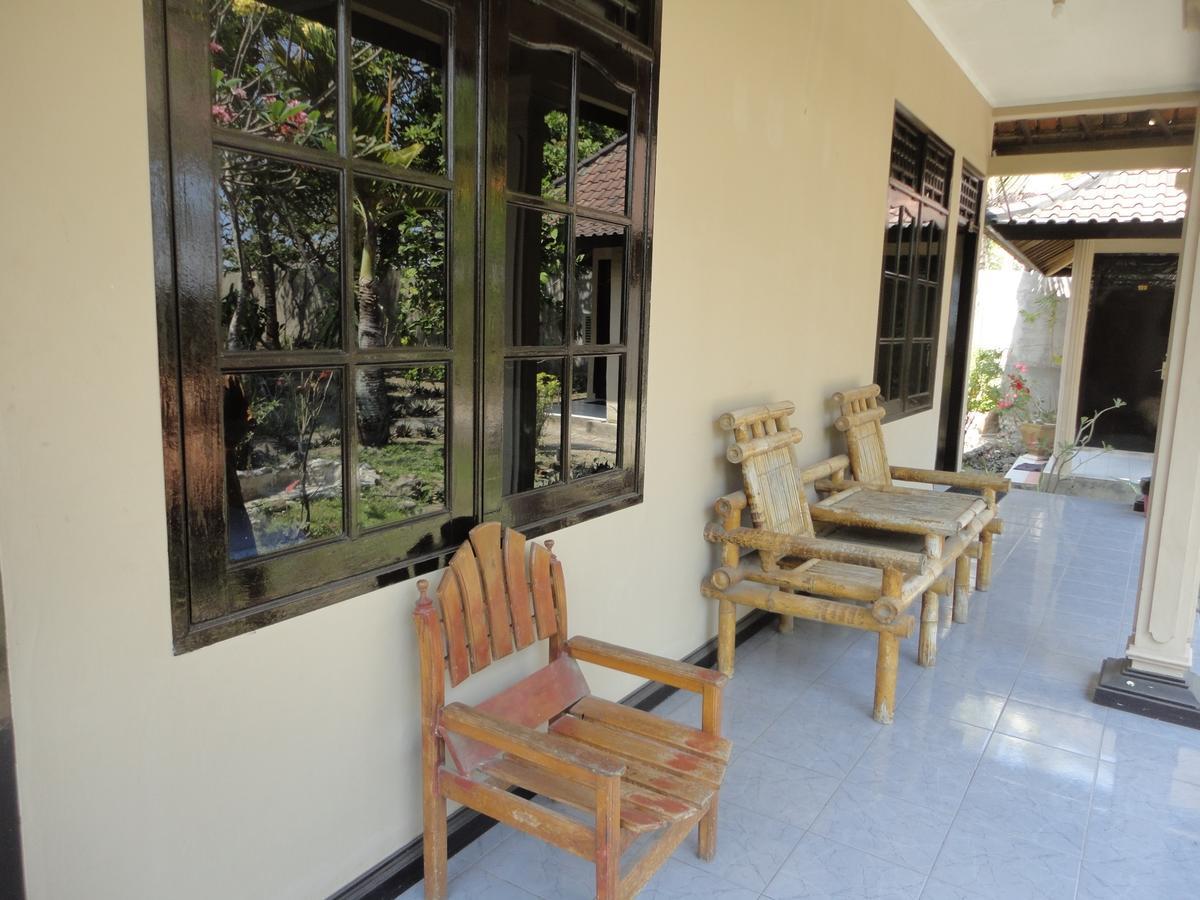 Pakuna Beach Senggigi Exterior photo